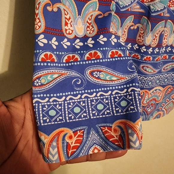 J. McLaughlin Paisley Catalina Cloth Top Blue V Neck Surplice Size S - Picture 3 of 10